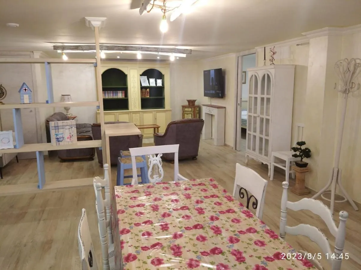 Apartment Alessandra'S House Arezzo Italy